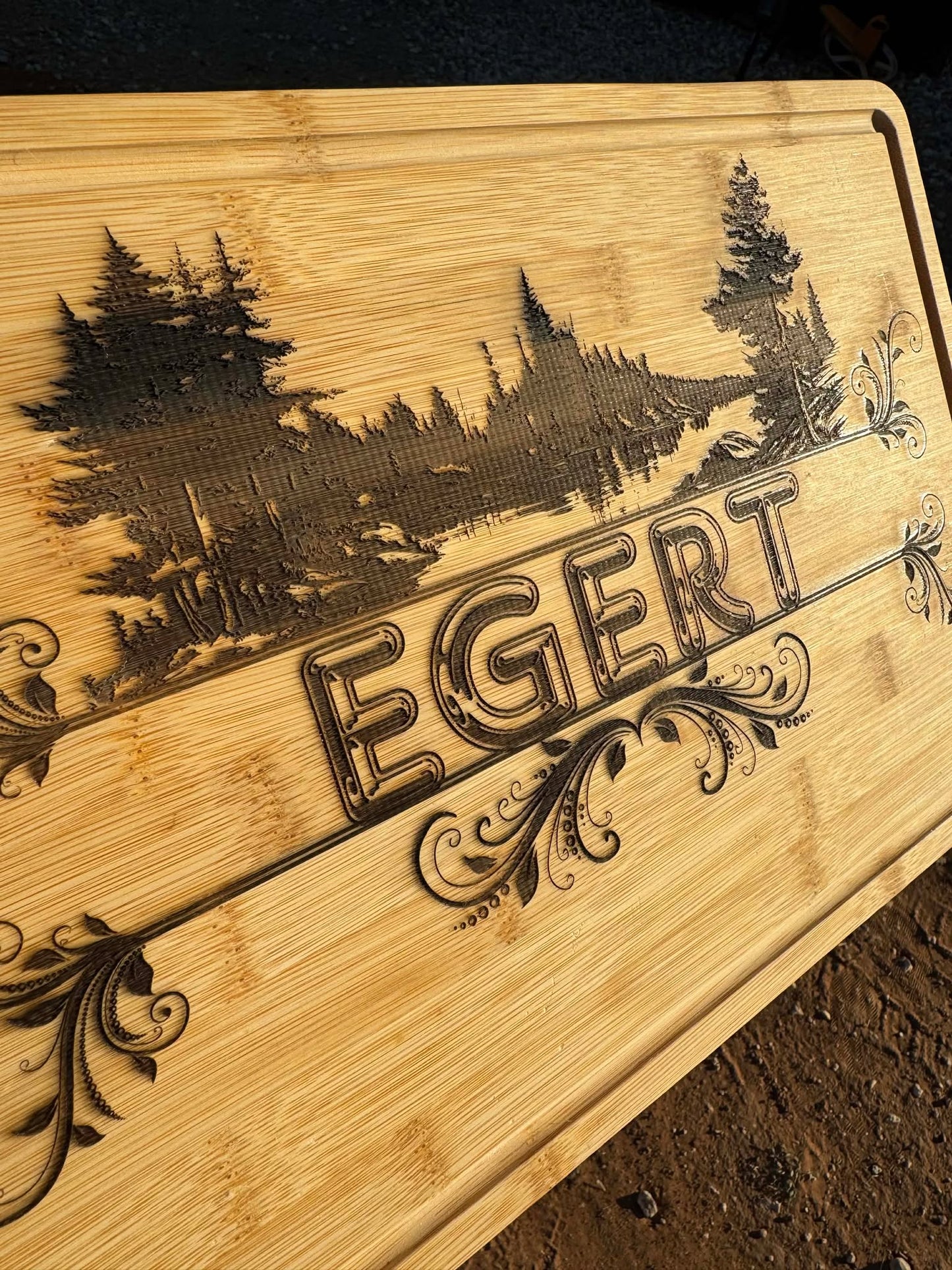 LASER ENGRAVED CUTTING BOARD